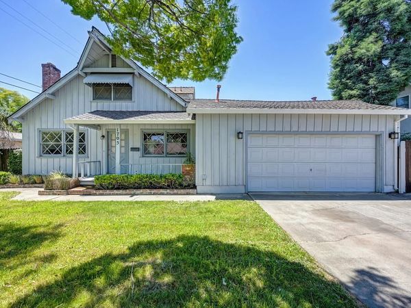 1705 Pluto Way, Sacramento, CA 95864