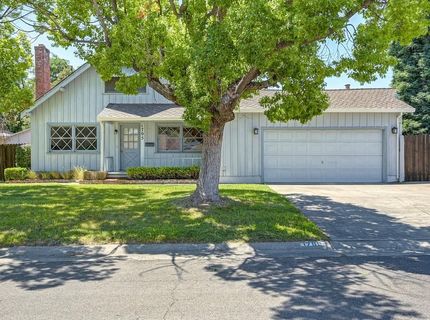 1705 Pluto Way, Sacramento, CA 95864 Photo