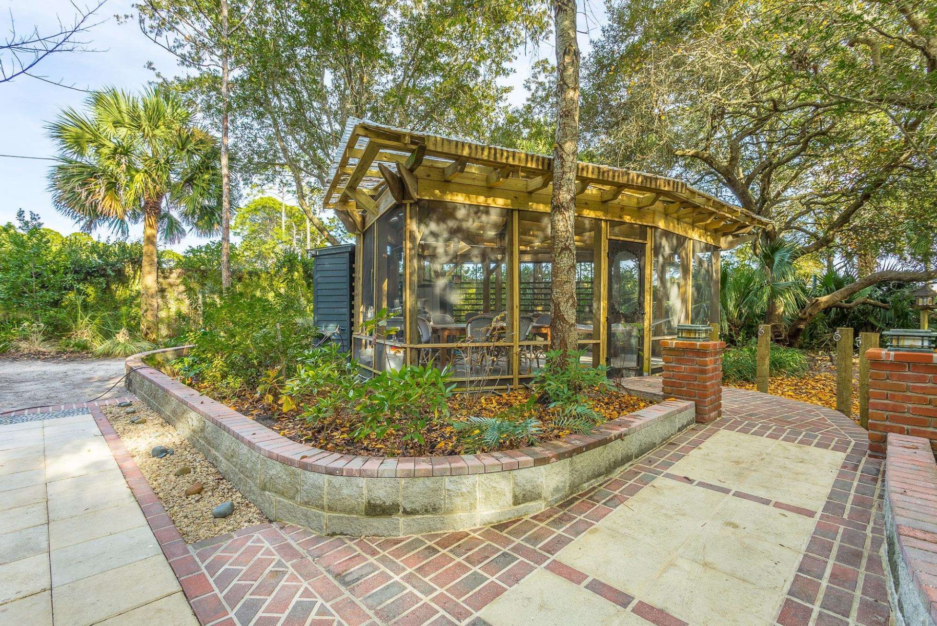 2285 W Highway 98, Carrabelle, FL 32322 Photo