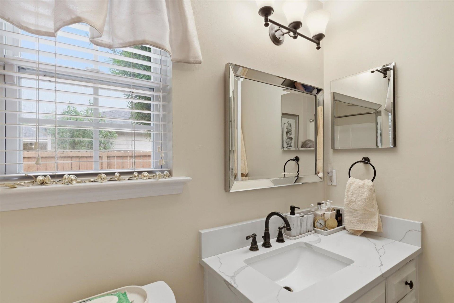 21 Stevens Drive , Midway, FL 32343 Photo