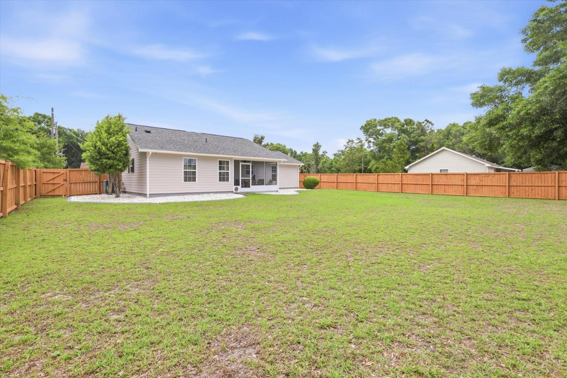 21 Stevens Drive , Midway, FL 32343 Photo