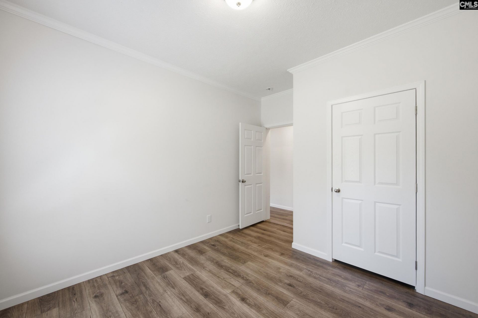 1605 S Lake Drive  Photo 23