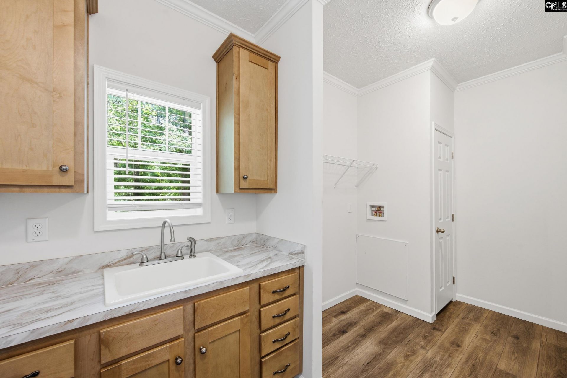 1605 S Lake Drive  Photo 24
