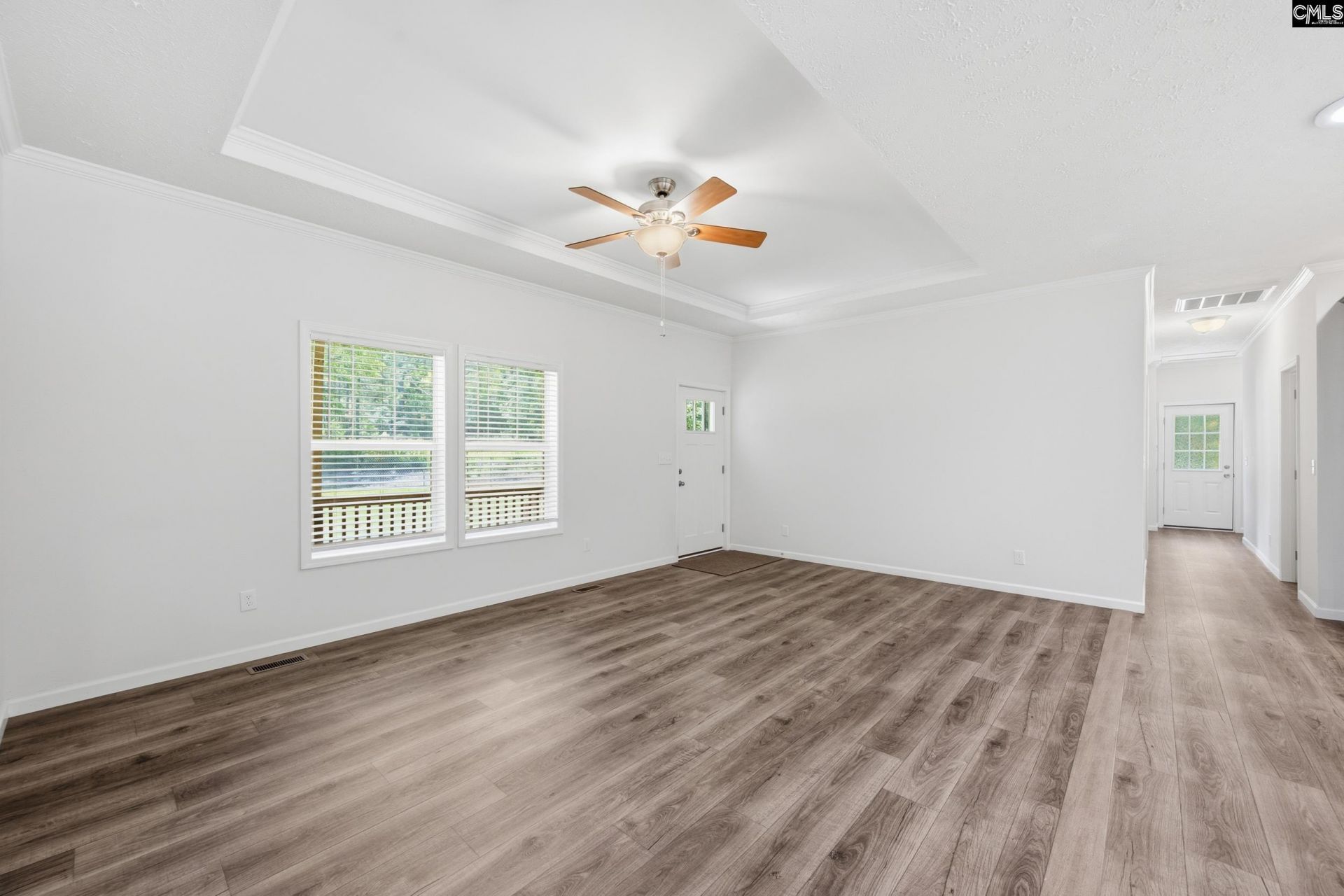 1605 S Lake Drive  Photo 6