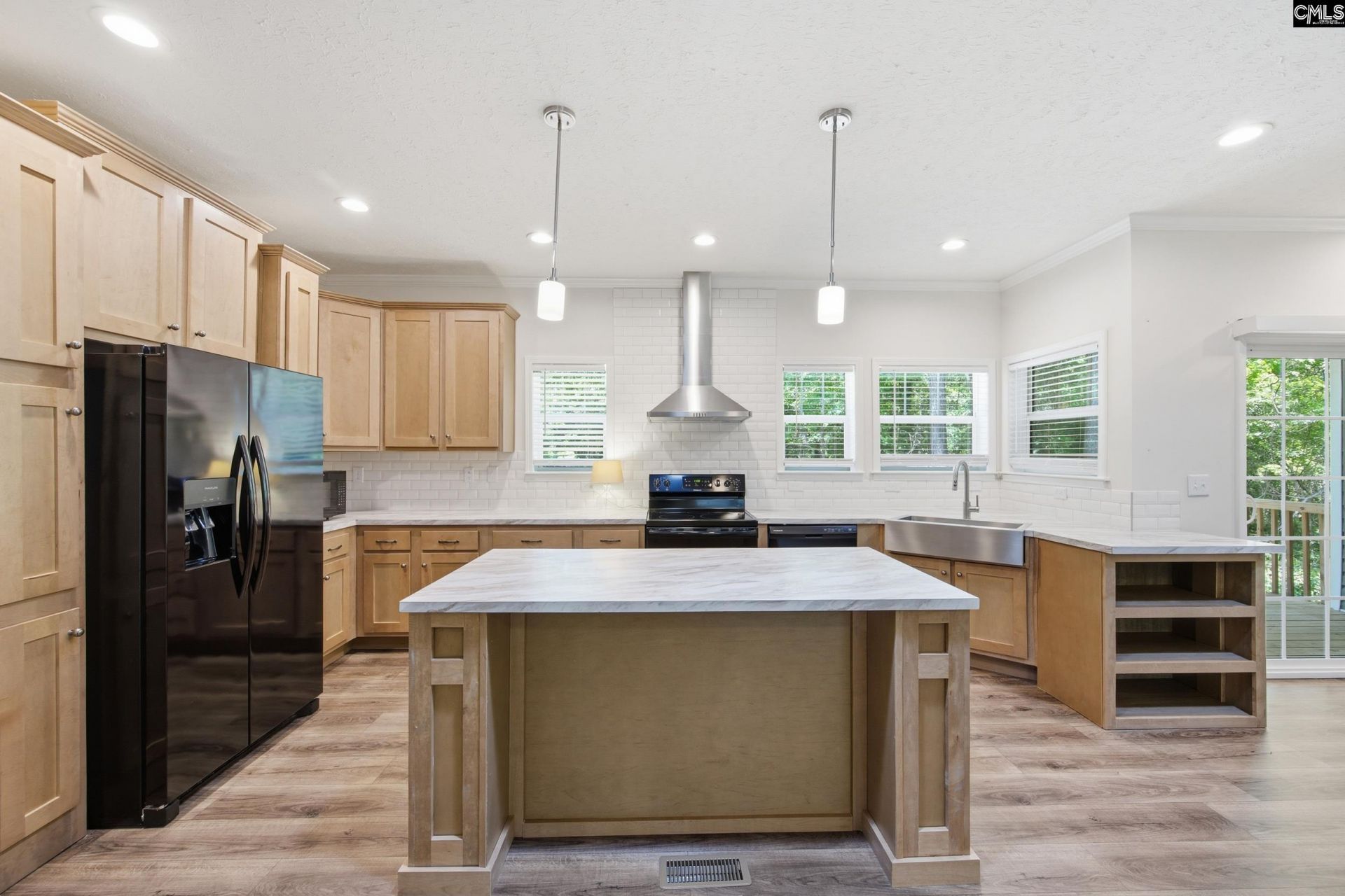 1605 S Lake Drive  Photo 8