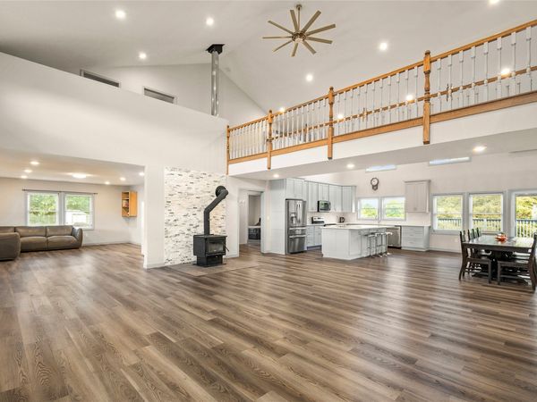 46069 235th Trail, Chariton, IA 50049