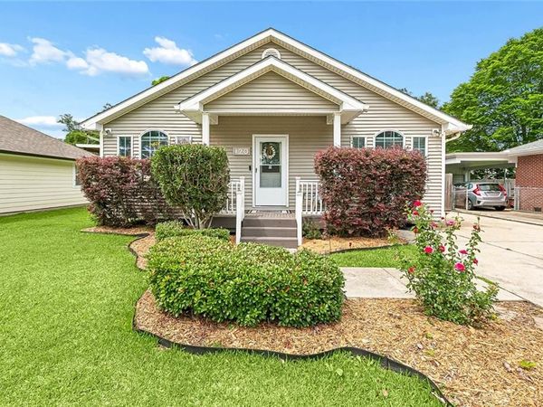 120 ST ANN Street , Belle Chasse, LA 70037