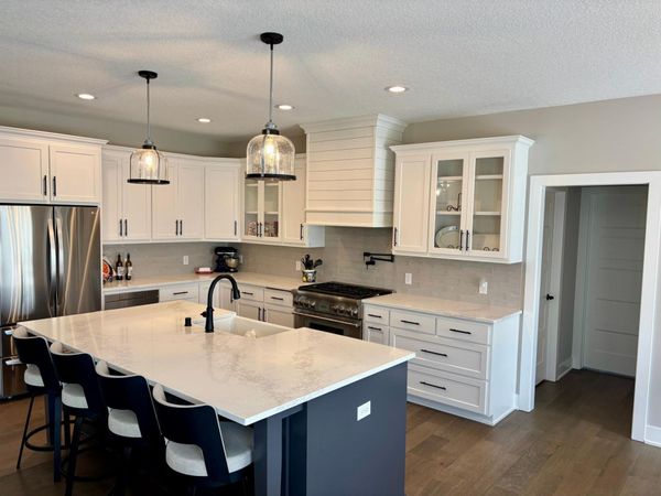 9613 W Wind Trail , Woodbury, MN 55129