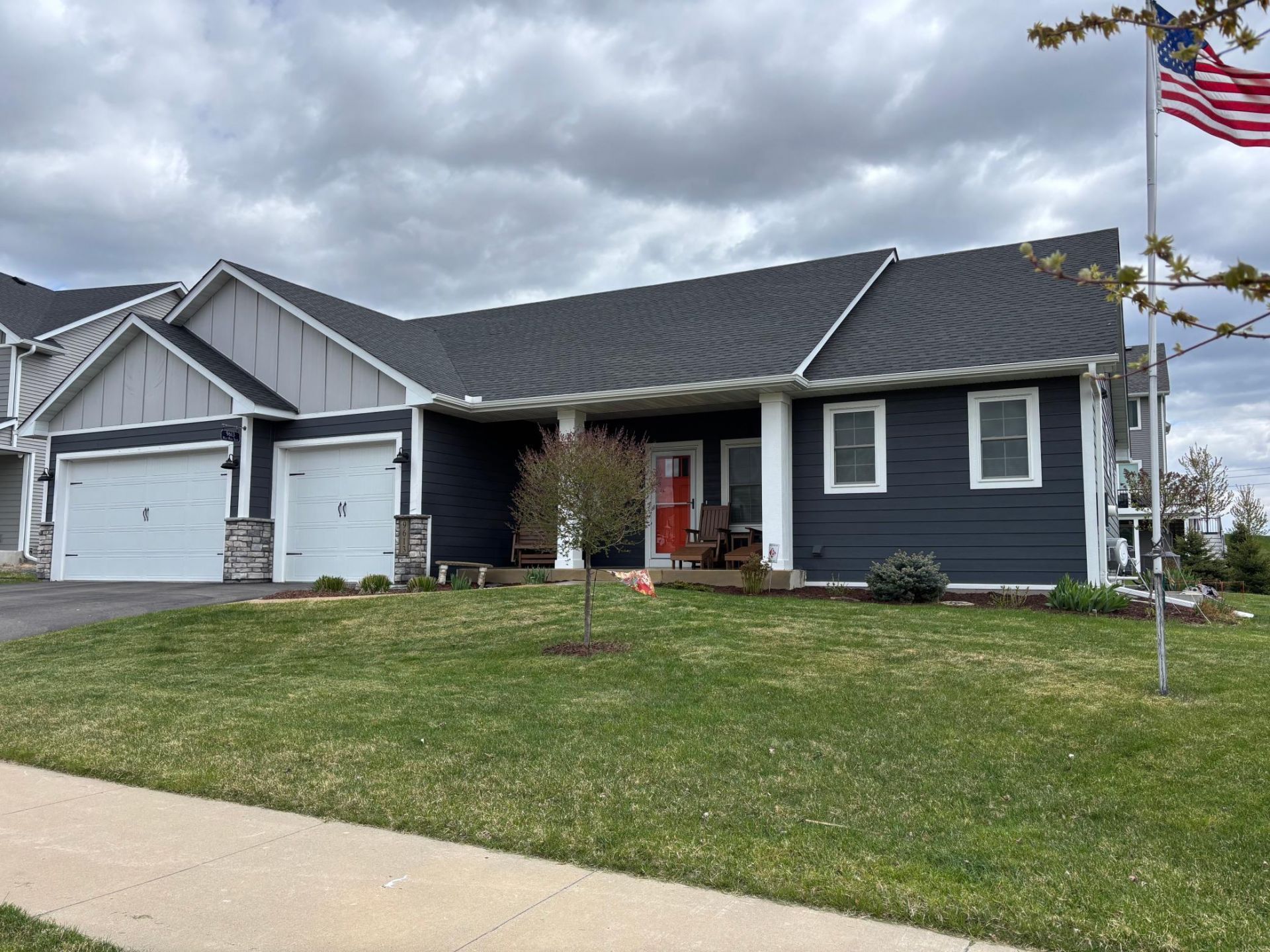 9613 W Wind Trail, Woodbury, MN 55129 Main Photo