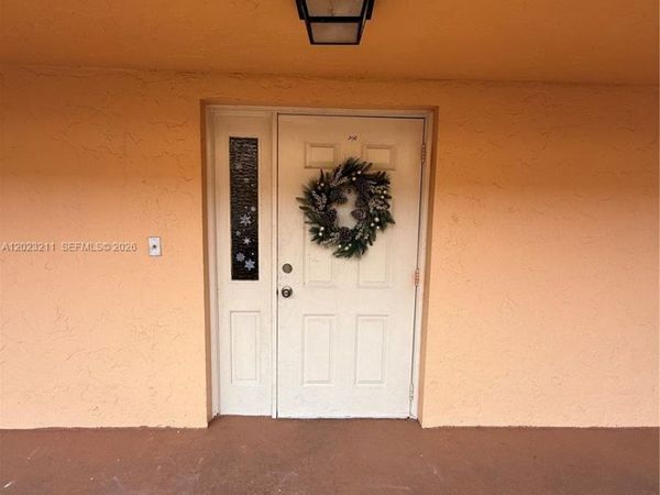 450 Commodore Dr , Unit 306, Plantation, FL 33325