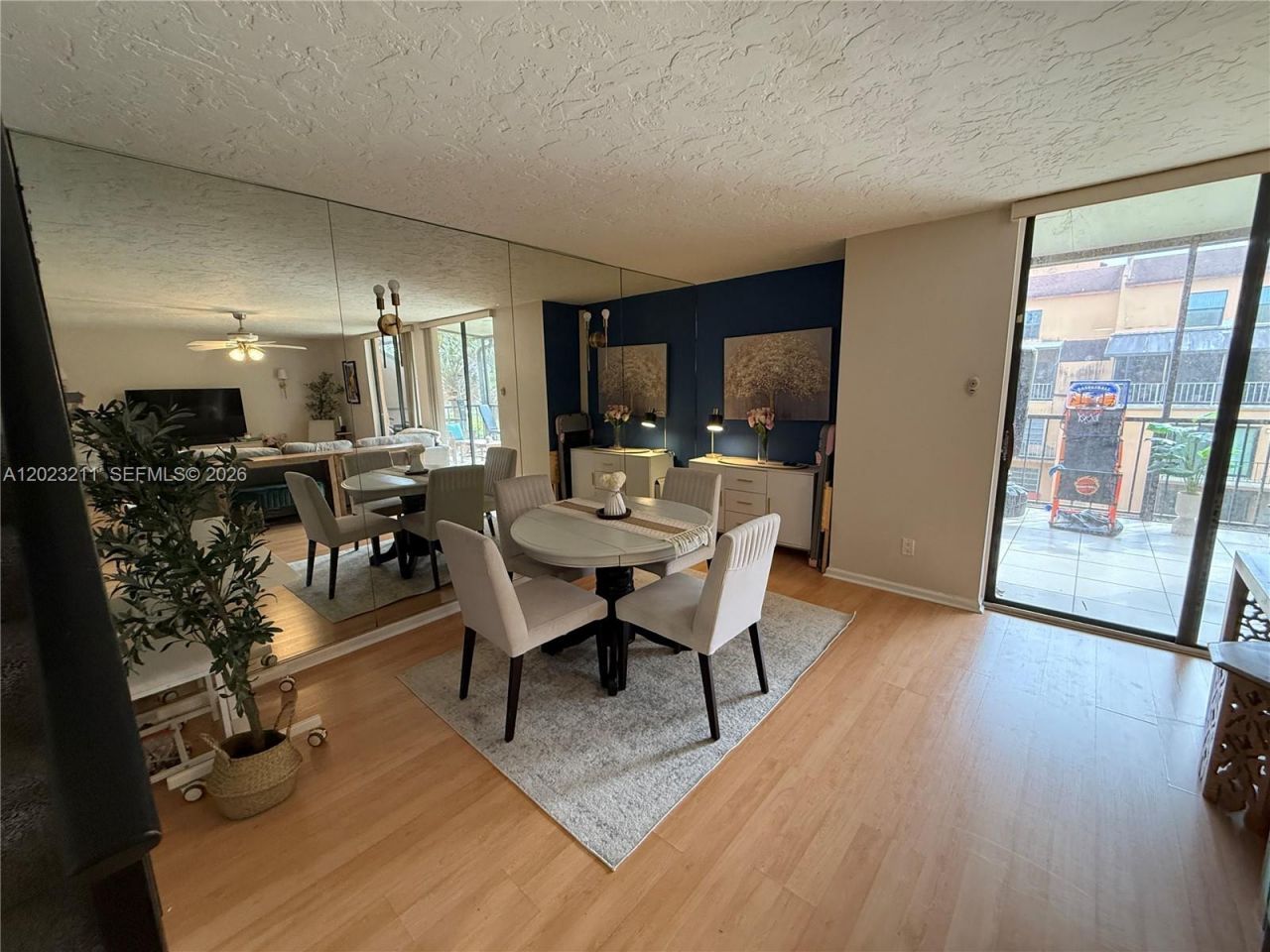 450 Commodore Dr , Unit 306, Plantation, FL 33325 Photo