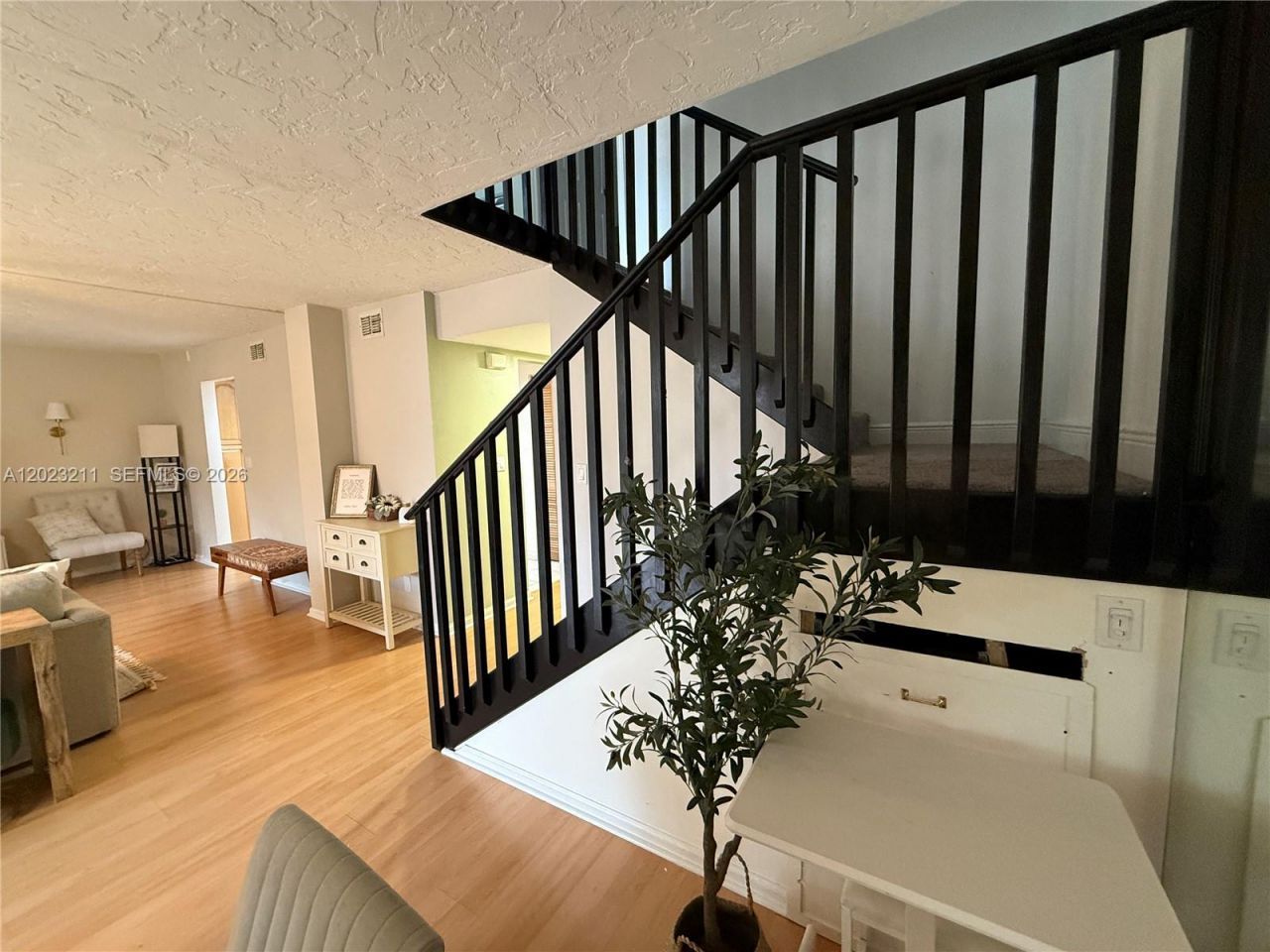 450 Commodore Dr , Unit 306, Plantation, FL 33325 Photo