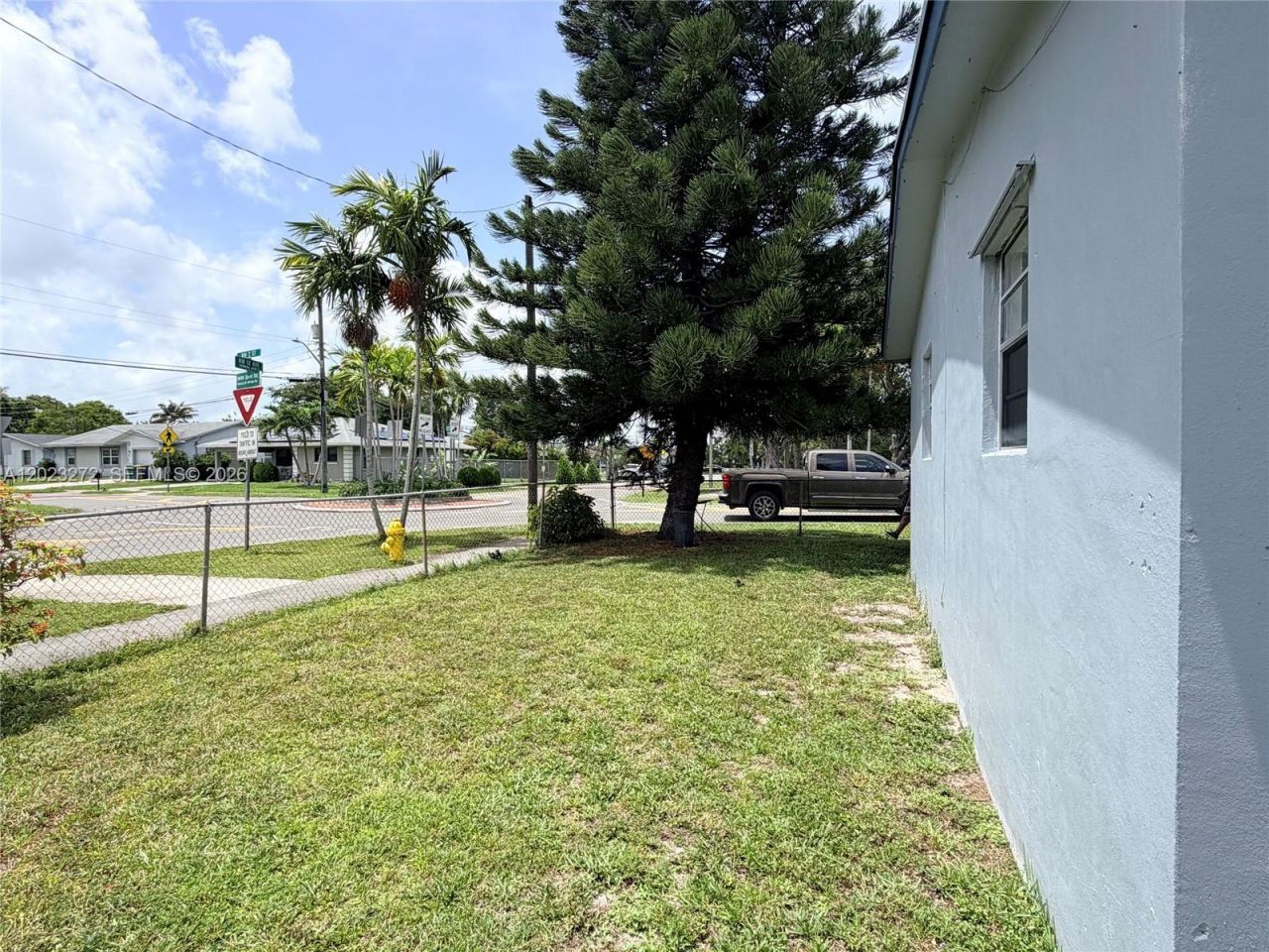 1106 NW 2nd St, Dania Beach, FL 33004 Main Photo