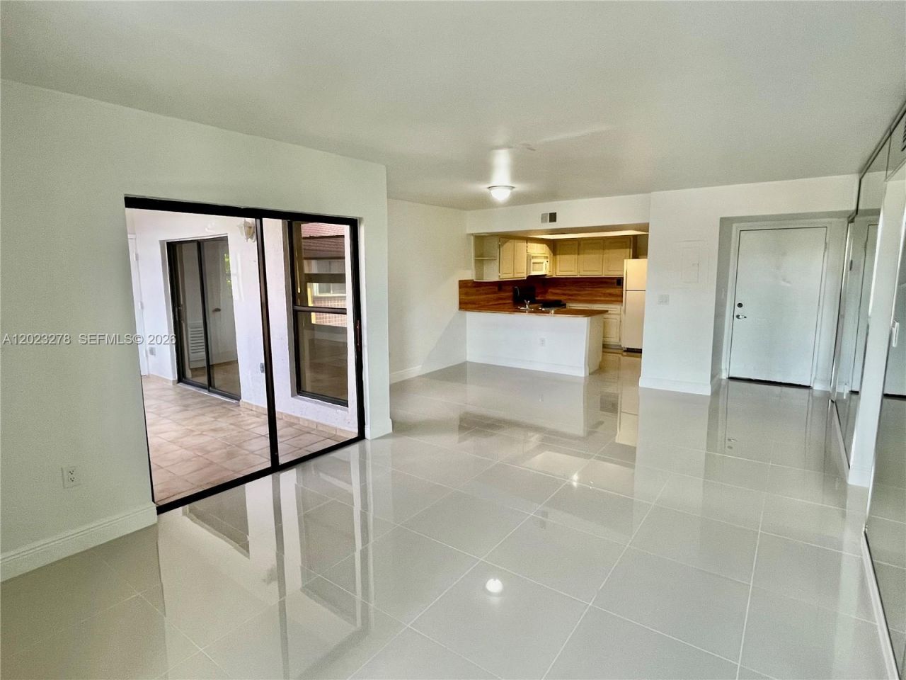 10893 NW 7th St , Unit 23-27, Miami, FL 33172 Photo
