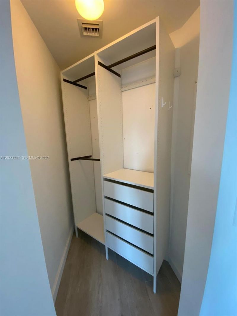 55 SW 9th St , Unit 1503, Miami, FL 33130 Photo