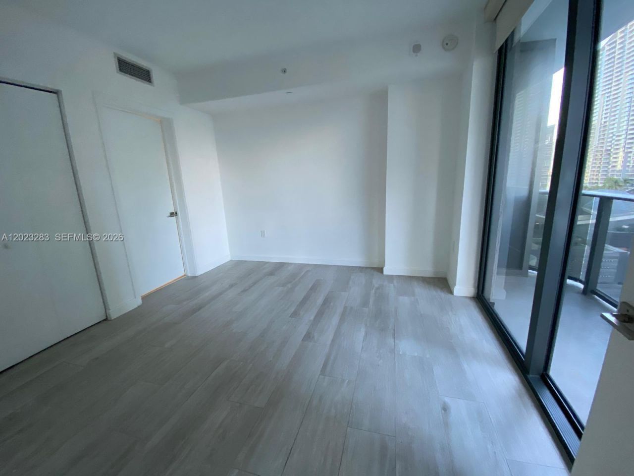 55 SW 9th St , Unit 1503, Miami, FL 33130 Photo
