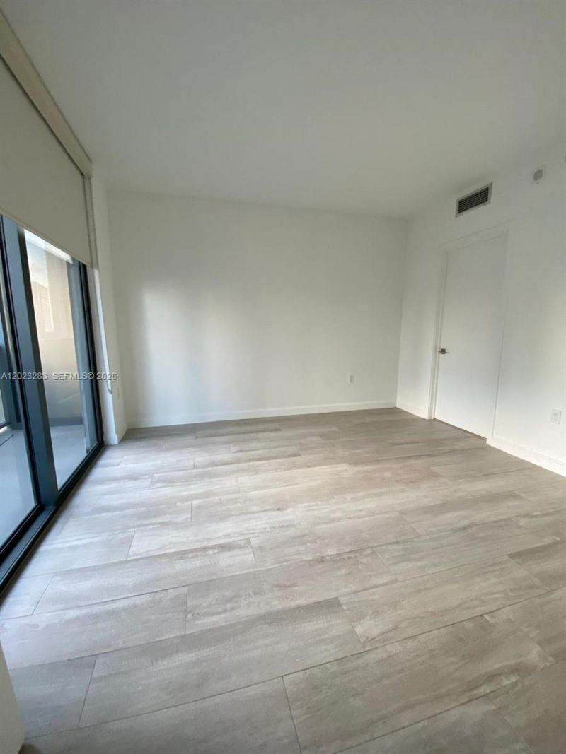 55 SW 9th St , Unit 1503, Miami, FL 33130 Photo