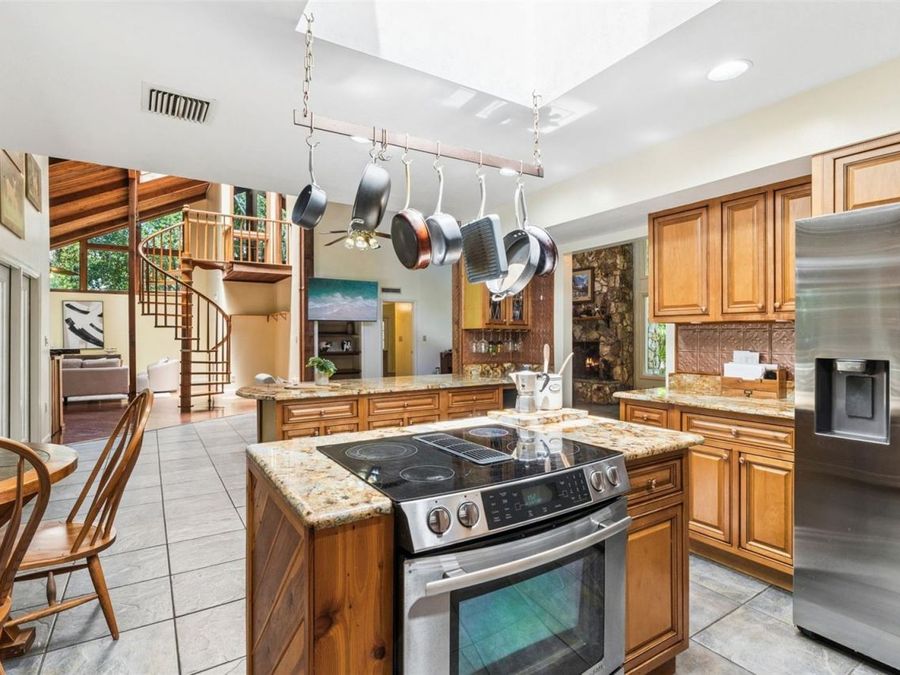 Property Image 16