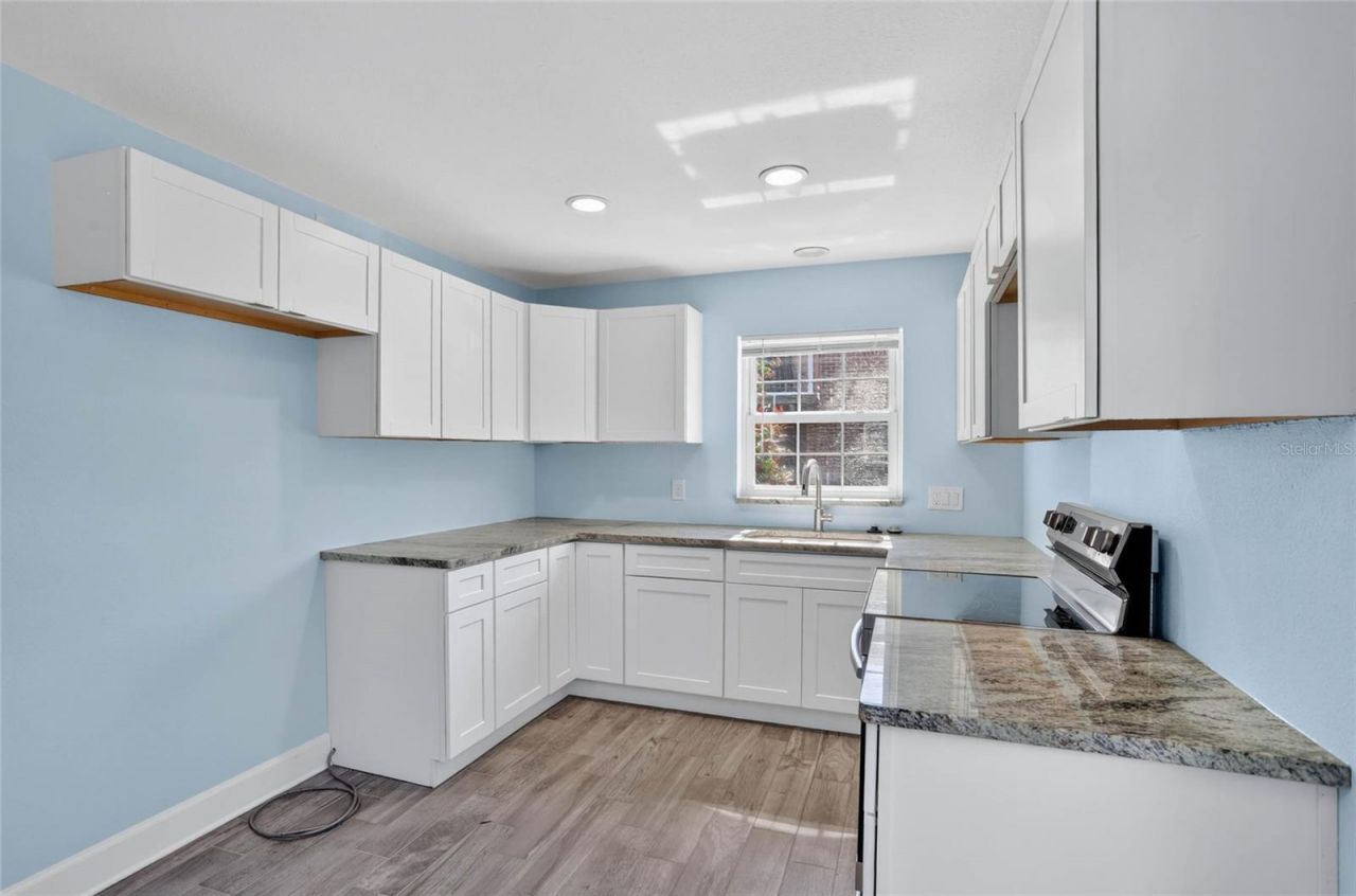 8542 10th Street N, Unit B, Saint Petersburg, FL 33702 Photo