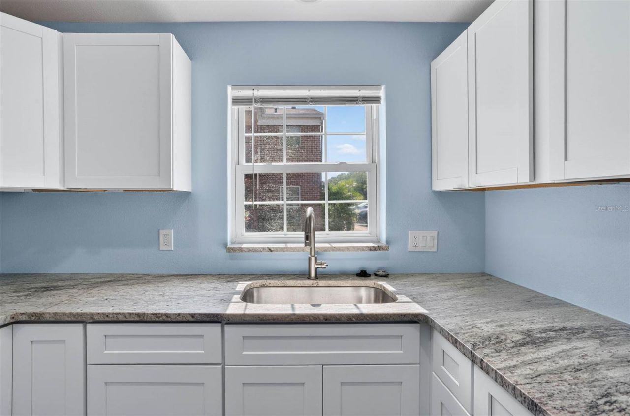 8542 10th Street N, Unit B, Saint Petersburg, FL 33702 Photo
