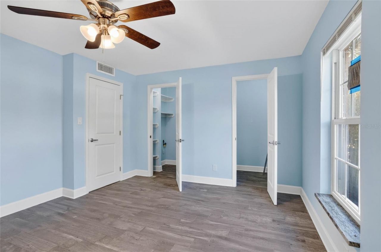 8542 10th Street N, Unit B, Saint Petersburg, FL 33702 Photo