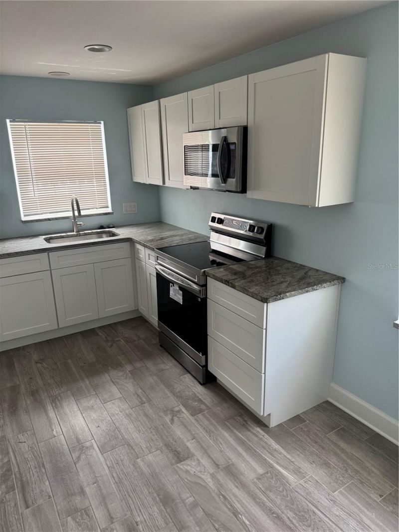 8542 10th Street N, Unit B, Saint Petersburg, FL 33702 Photo