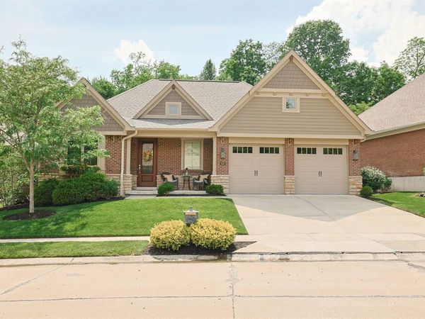 999 Squire Valley Drive, Villa Hills, KY 41017