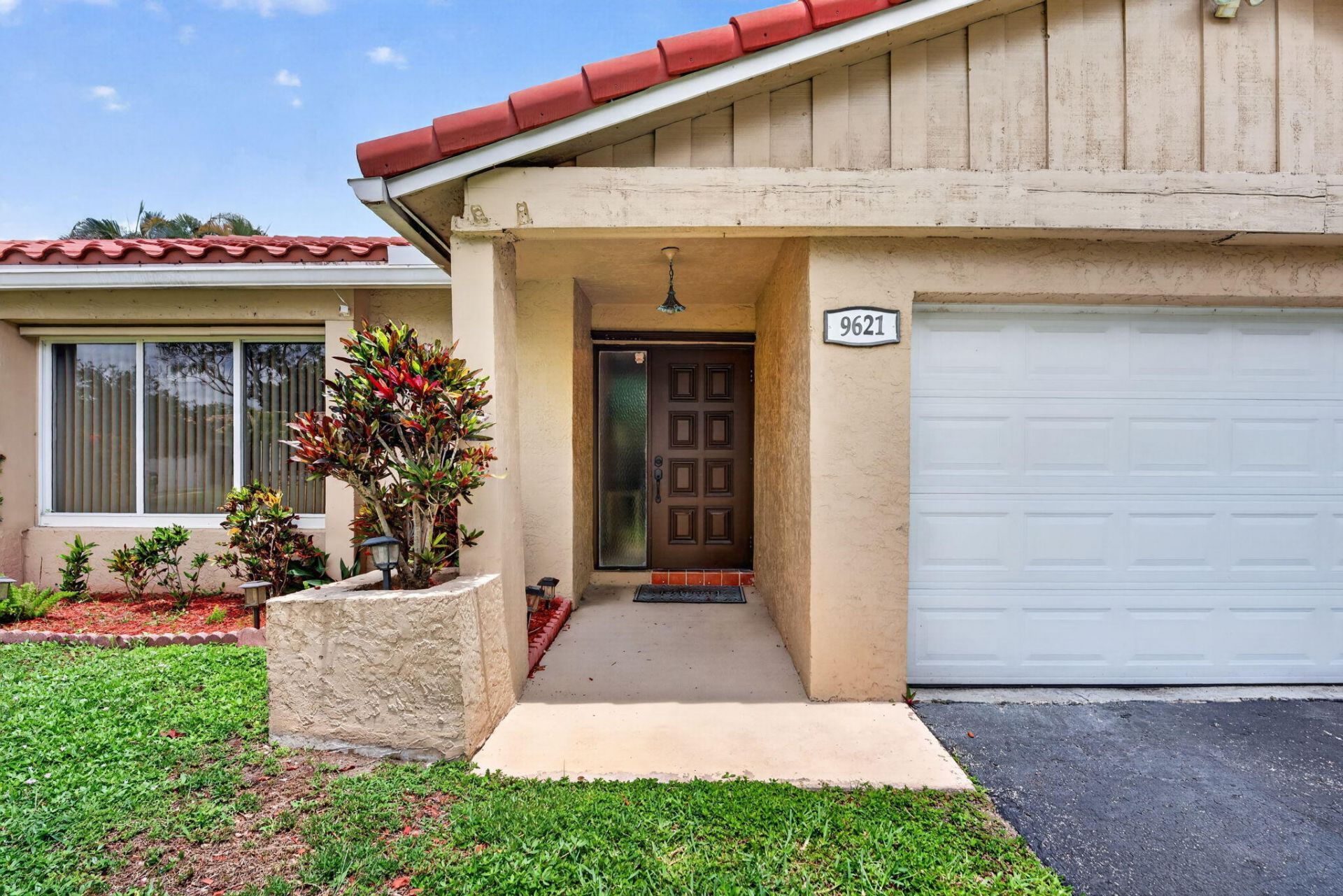 9621 NW 28th Place, Coral Springs, FL 33065 Photo