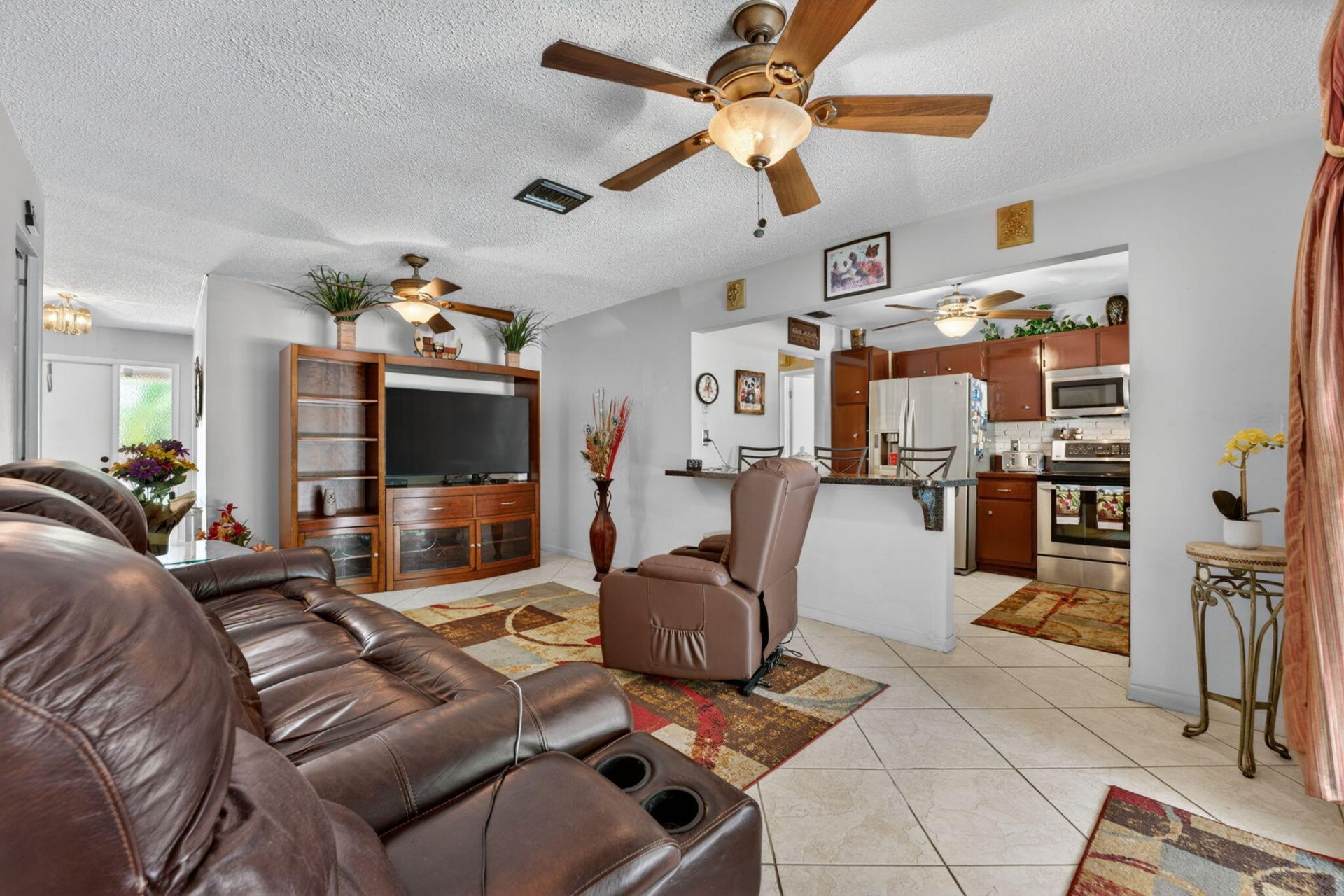 9621 NW 28th Place, Coral Springs, FL 33065 Photo
