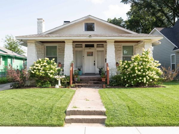 995 FORREST AVE, Memphis, TN 38105