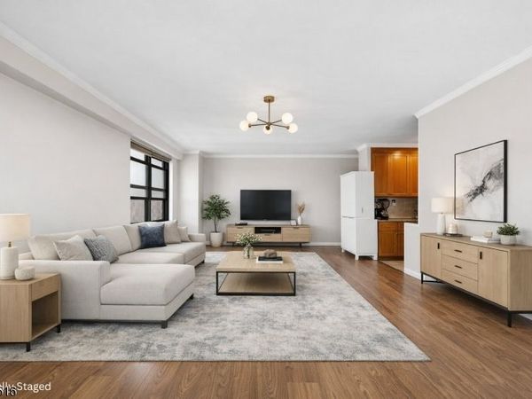 285 Aycrigg Ave, Passaic, NJ 07055