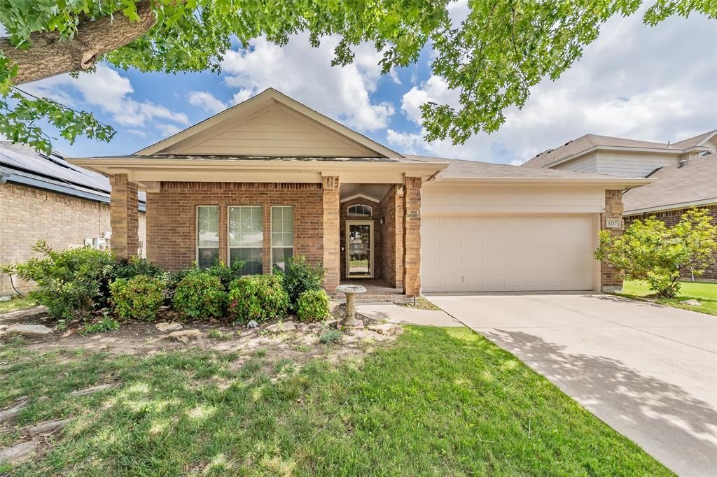 3217 Florian Lane, Fort Worth, TX 76108 Main Photo