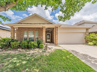 3217 Florian Lane, Fort Worth, TX 76108