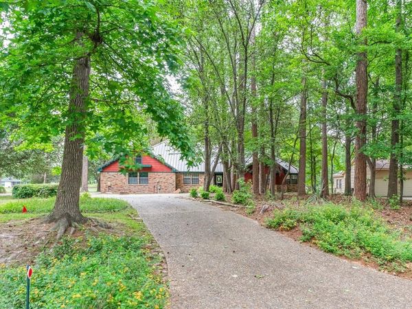 442 Greenbriar Trail, Holly Lake Ranch, TX 75765