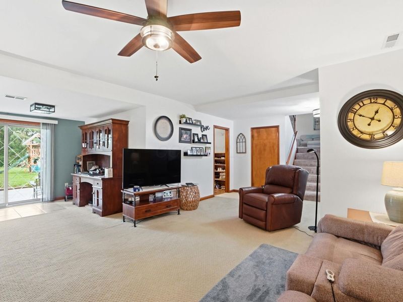 5894 Hall Road , Galloway, OH 43119 Photo 10