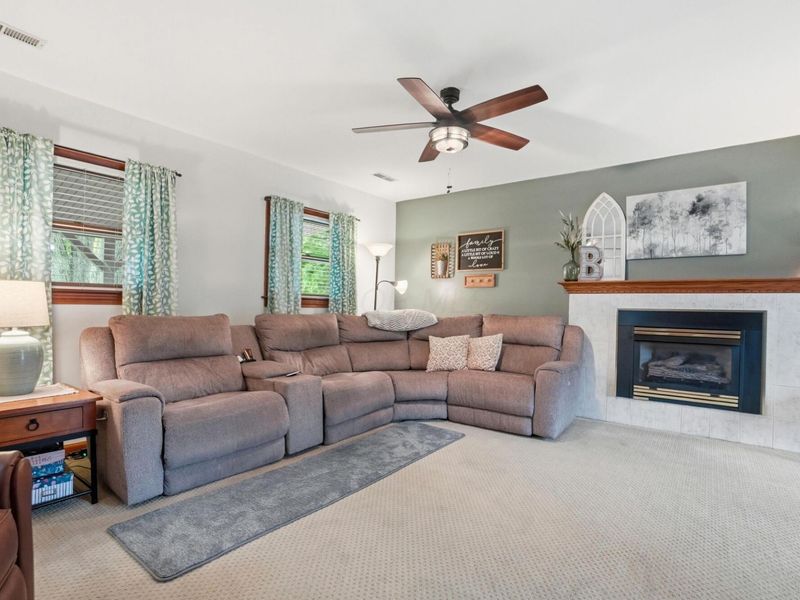 5894 Hall Road , Galloway, OH 43119 Photo 8