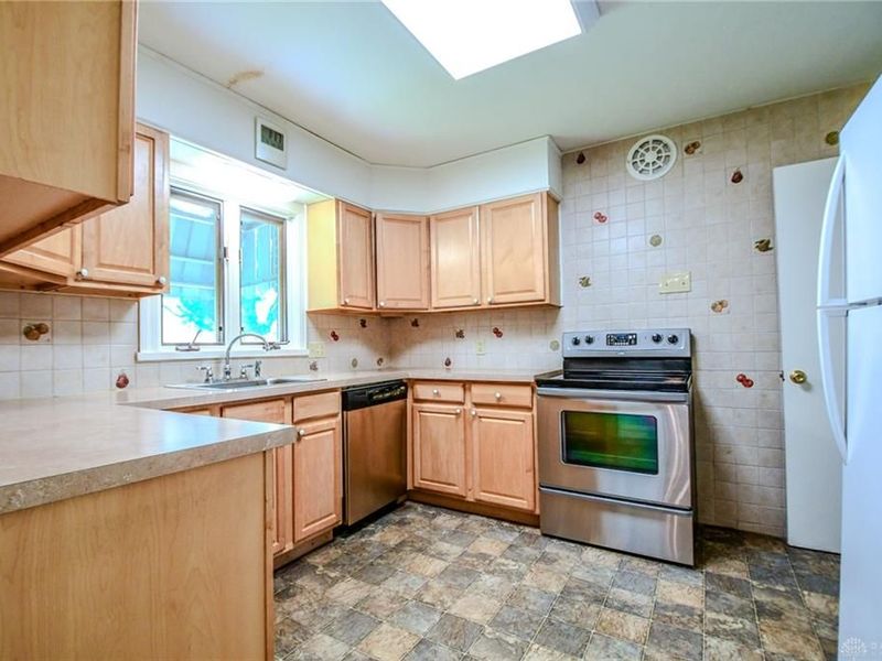 3919 Strathmoor Drive, Kettering, OH 45429 Photo 20