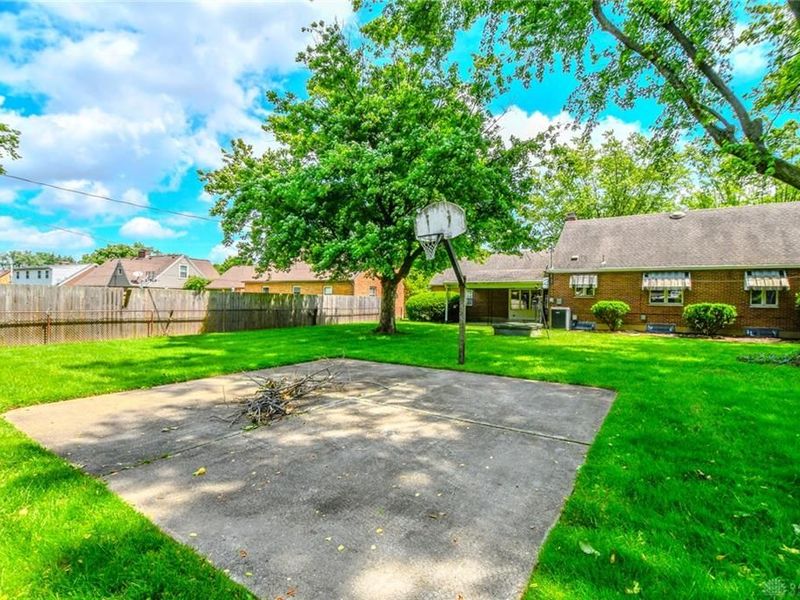 3919 Strathmoor Drive, Kettering, OH 45429 Photo 36