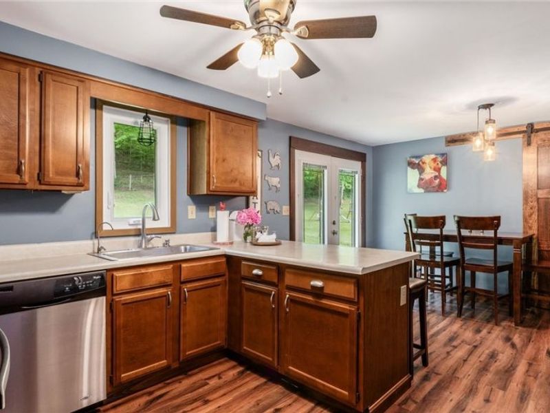 385 Irish Ridge Road, Philo, OH 43771 Photo 10