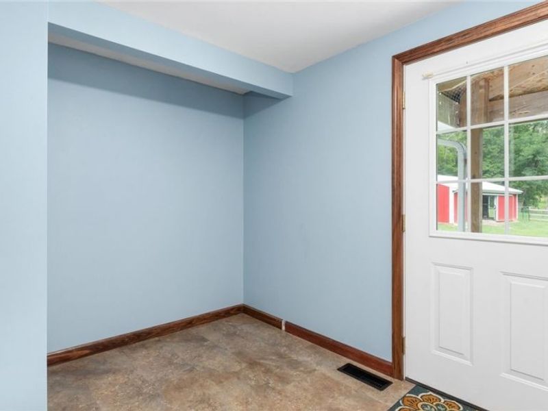 385 Irish Ridge Road, Philo, OH 43771 Photo 30