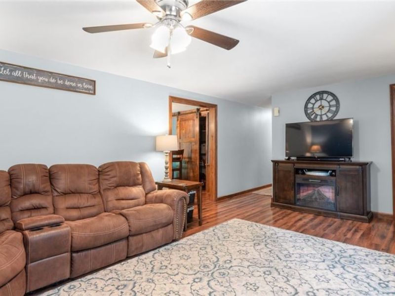 385 Irish Ridge Road, Philo, OH 43771 Photo 9