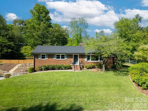 84 Far Hills Terrace , Brevard, NC 28712