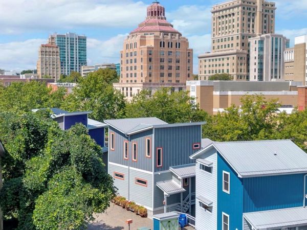8 Birdhouse Row , Asheville, NC 28801