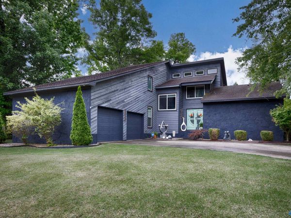 148 Kingswood Drive, Huntsville, AL 35806