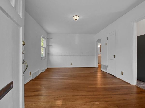 239 N Kellner Road , Columbus, OH 43209