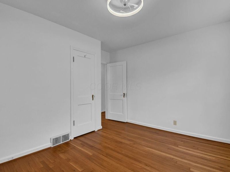 239 N Kellner Road , Columbus, OH 43209 Photo 12