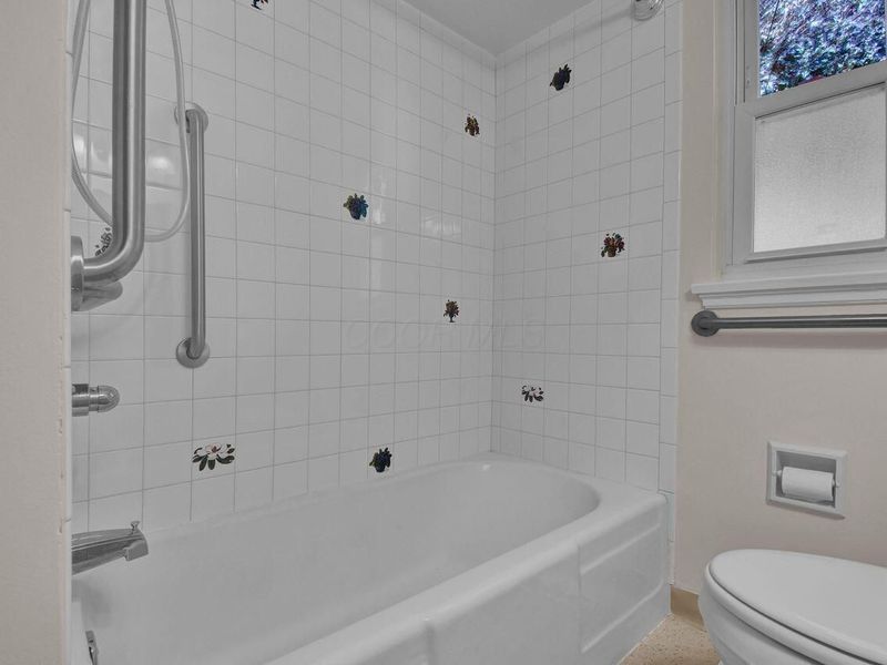 239 N Kellner Road, Columbus, OH 43209 Photo 15
