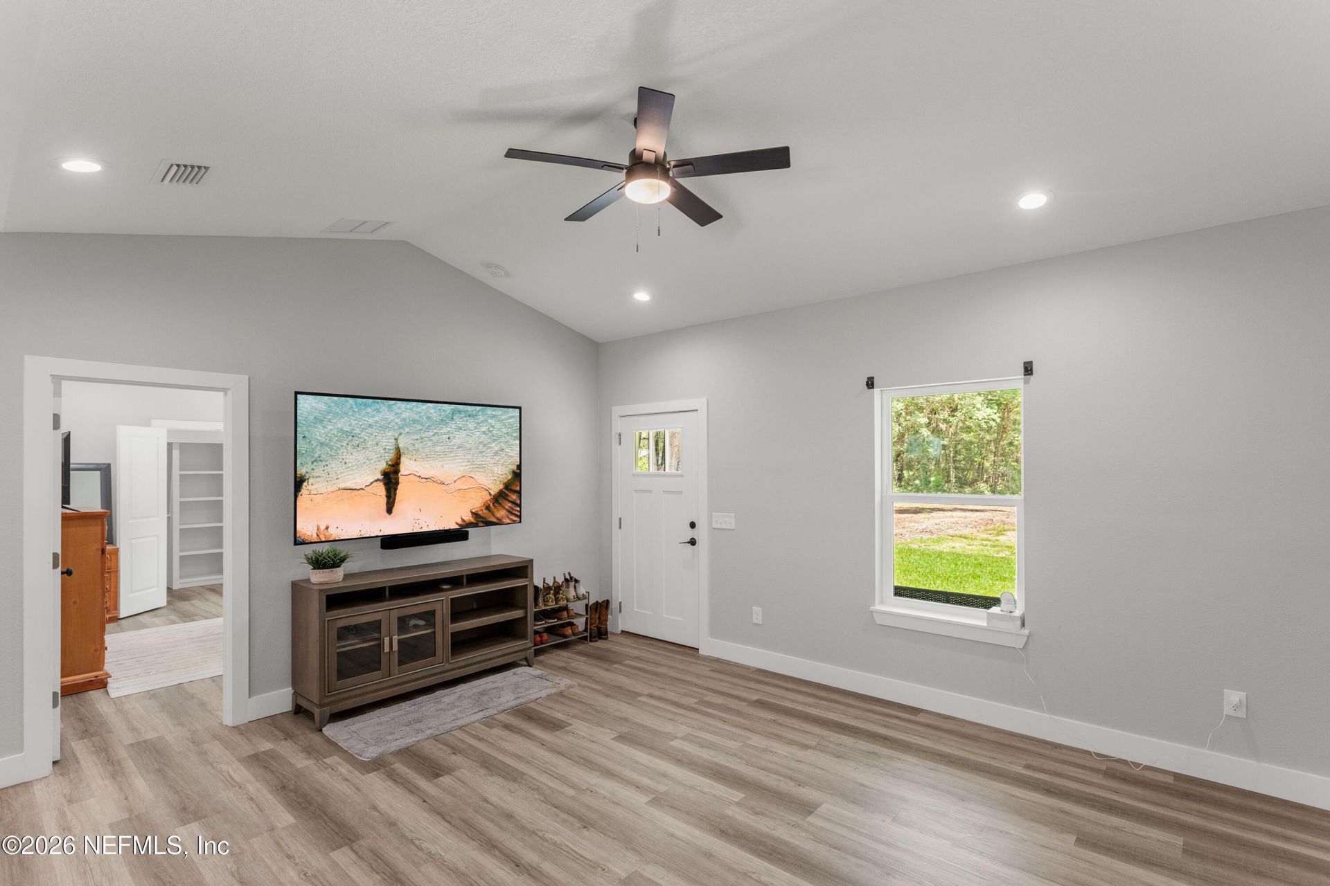 207 N Palmetto Avenue, Florahome, FL 32140 Photo