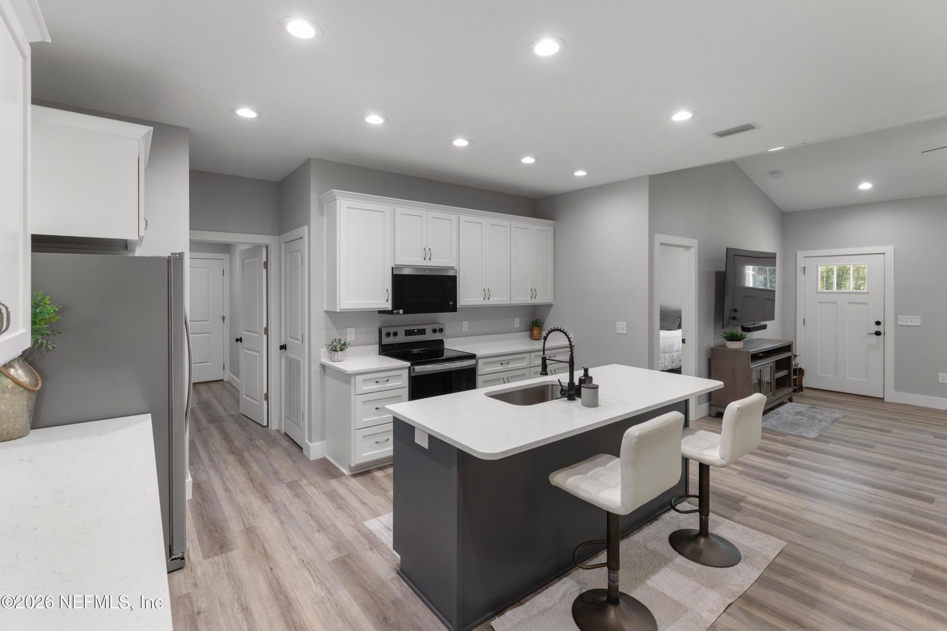207 N Palmetto Avenue, Florahome, FL 32140 Photo