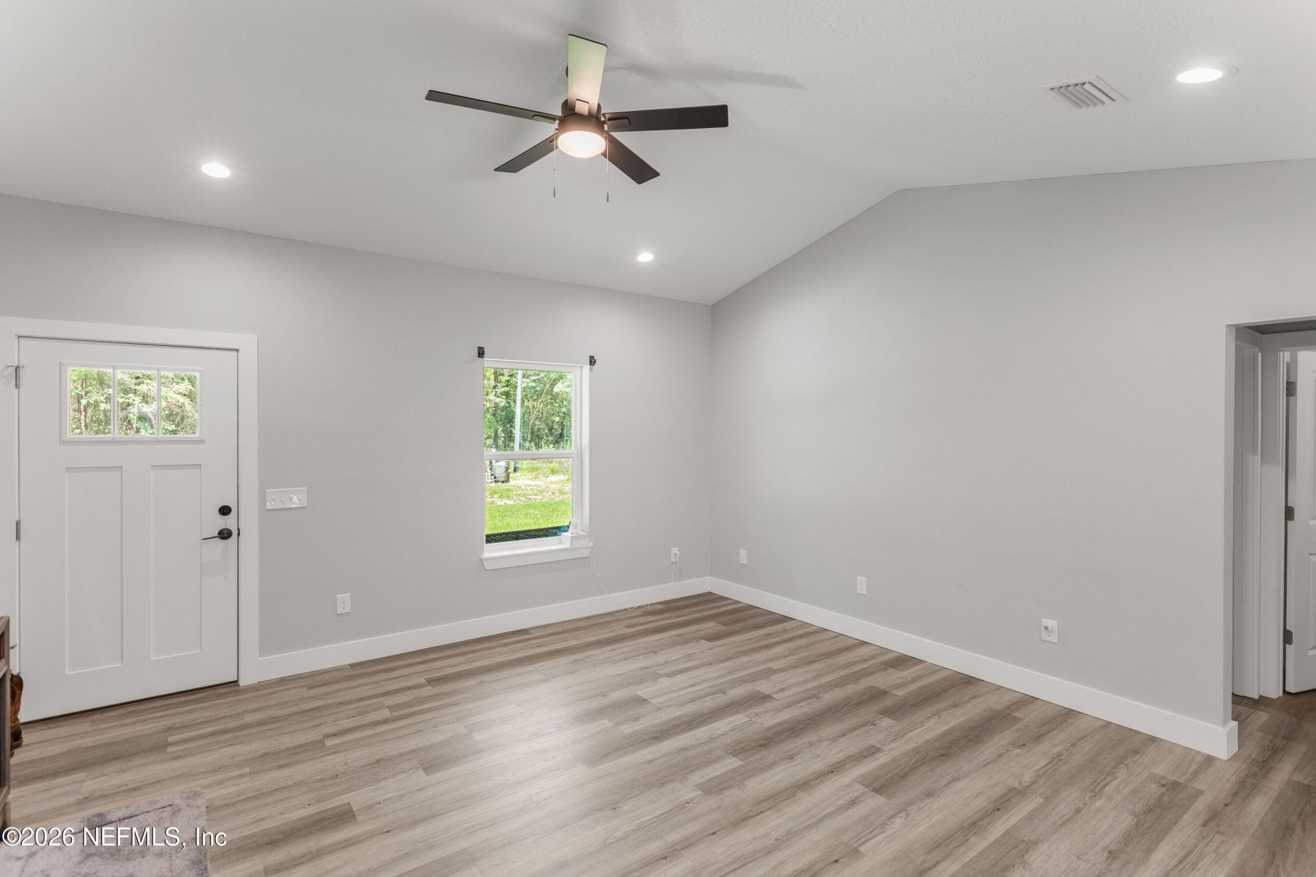 207 N Palmetto Avenue, Florahome, FL 32140 Photo